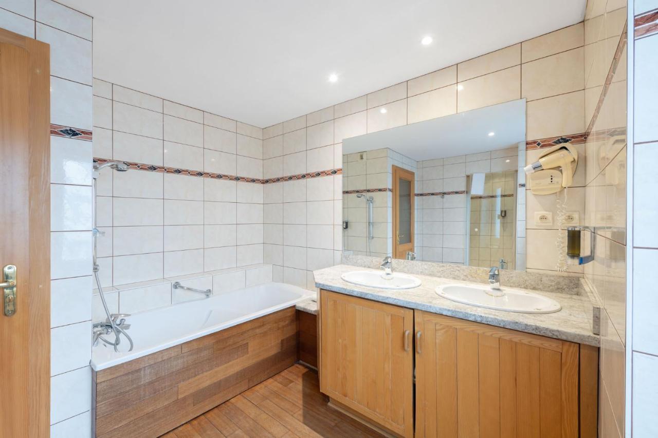 ג'רארדמר Hotel De La Paix מראה חיצוני תמונה