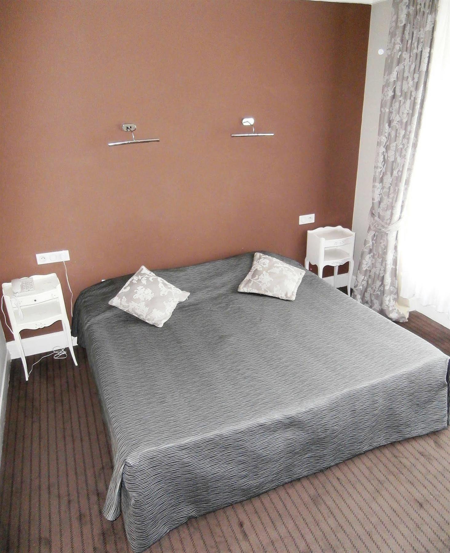ג'רארדמר Hotel De La Paix מראה חיצוני תמונה