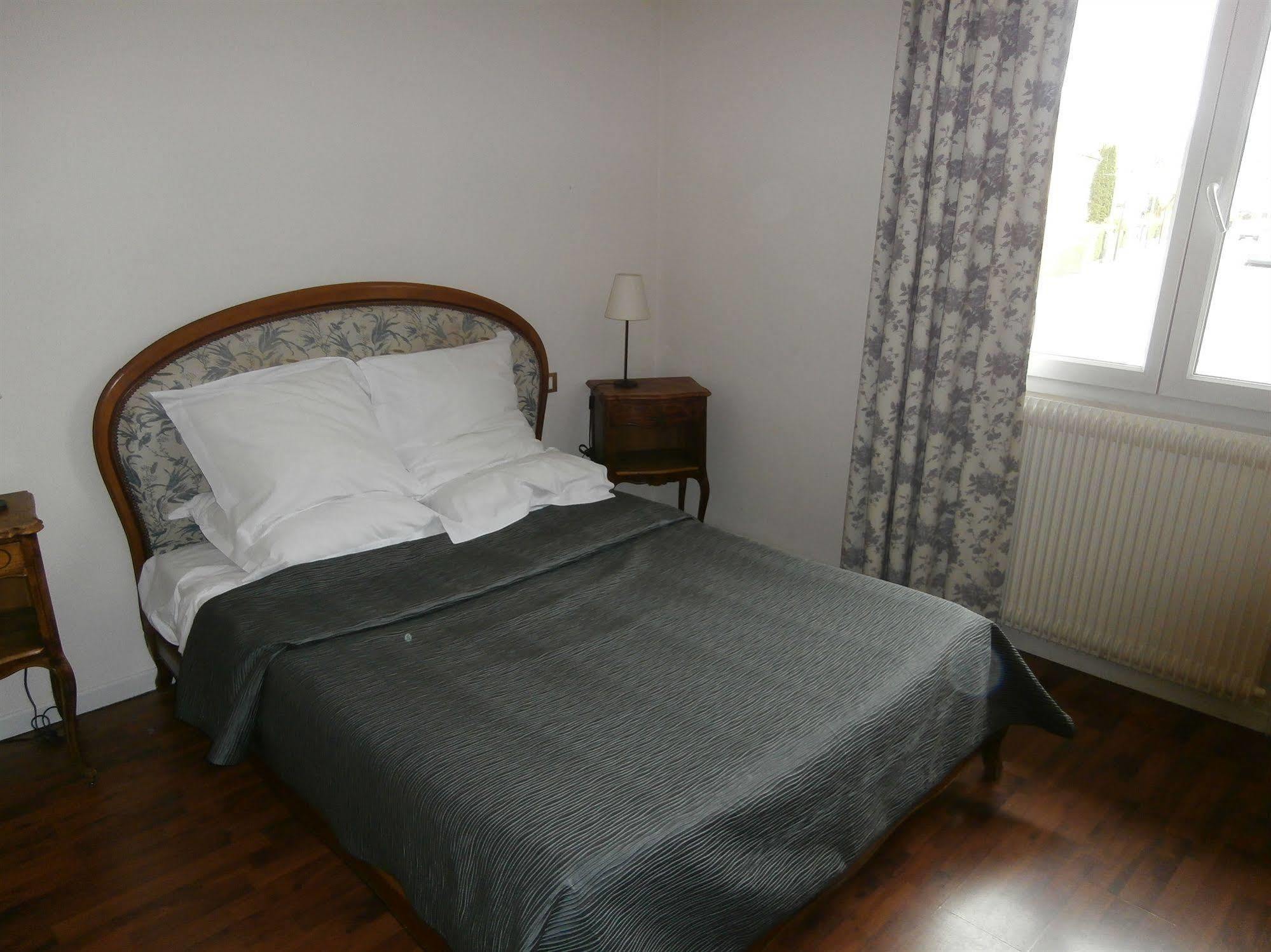 ג'רארדמר Hotel De La Paix מראה חיצוני תמונה