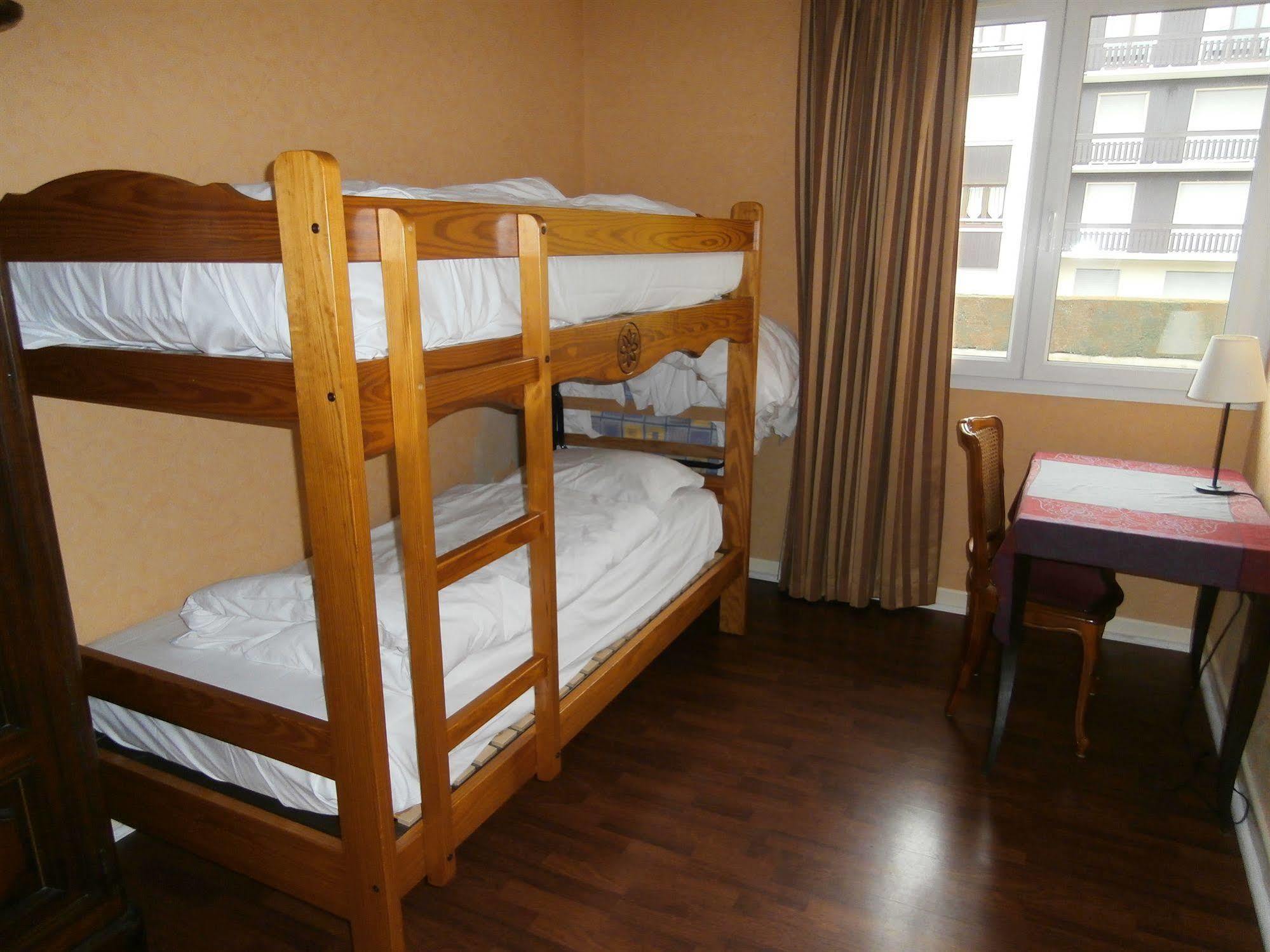 ג'רארדמר Hotel De La Paix מראה חיצוני תמונה